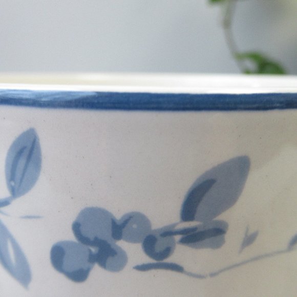 Cup Mug 12 oz White with Blue Flowers Rim by MSE / Martha Stewart Everyday - Picture 6 of 10
